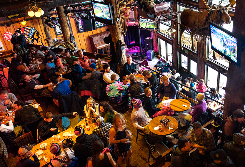 Mangy Moose apres ski in Jackson Hole Mangy Moose apres ski in Jackson Hole